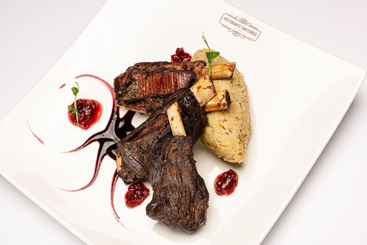 Wine Hotel San Carlo - Relais & Spa - Boutique Hotel Chiuro Exteriér fotografie