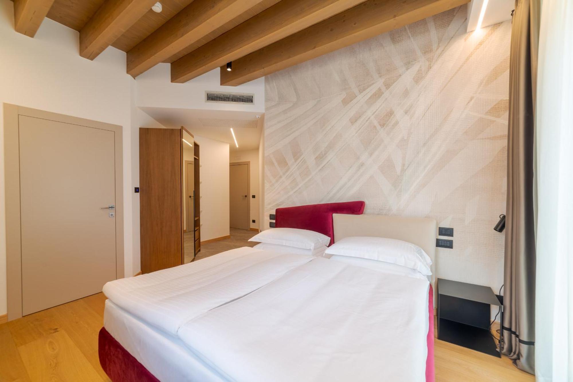 Wine Hotel San Carlo - Relais & Spa - Boutique Hotel Chiuro Exteriér fotografie