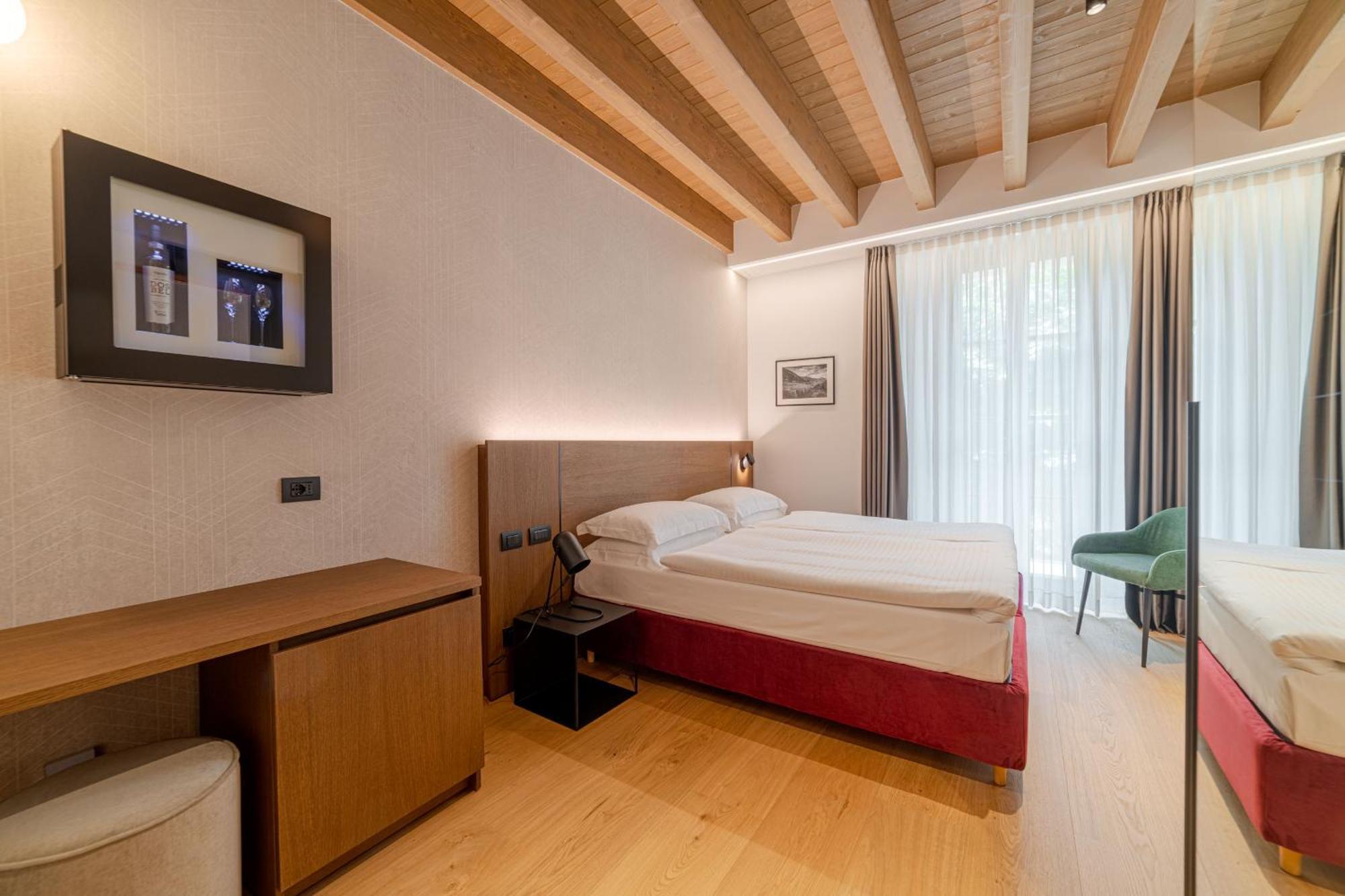 Wine Hotel San Carlo - Relais & Spa - Boutique Hotel Chiuro Exteriér fotografie