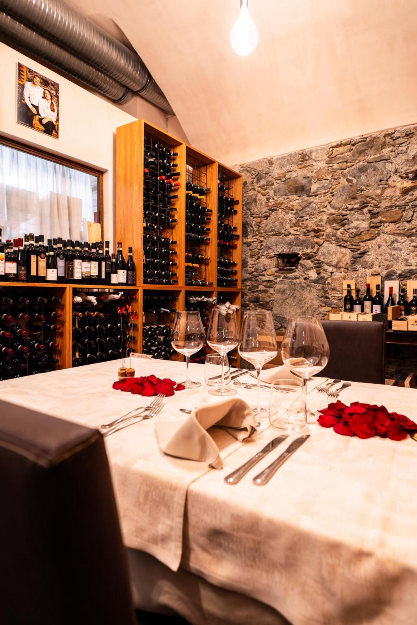 Wine Hotel San Carlo - Relais & Spa - Boutique Hotel Chiuro Exteriér fotografie