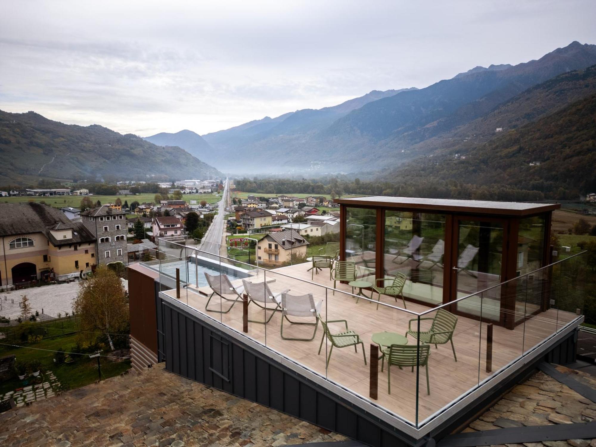 Wine Hotel San Carlo - Relais & Spa - Boutique Hotel Chiuro Exteriér fotografie